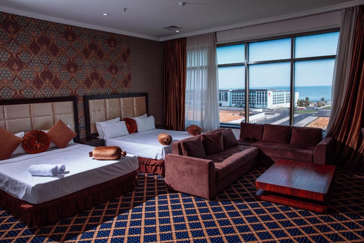 Corniche Hotel Bakoe Buitenkant foto